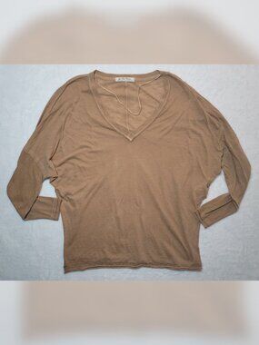 Free People We The Free On My Mind V Neck Shirt Long Sleeve Sz XS Light Earth